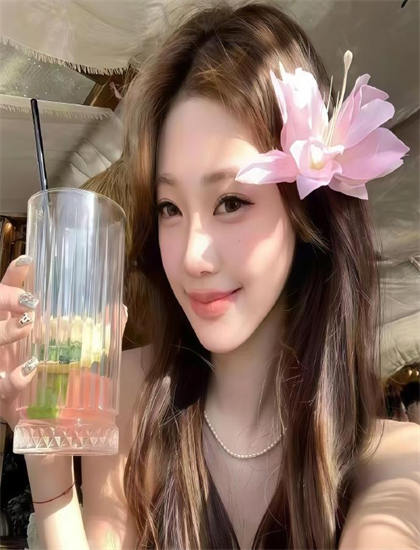 秋霞欧美_异世界来的男生泰剧免费观看全集_欧美激情内射喷水